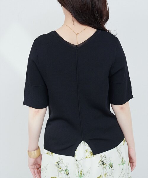 natural couture（ナチュラルクチュール）の「【WEB限定】前後2WAYピンタック切替袖シンプルニット（ニット/セーター・レディース・オフホワイト/ブルー/グレイッシュベージュ/ピンク系その他/ブラック/ミント・FREE）」の10枚目の写真