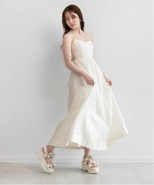 RANDA(ランダ)の「シアージャガードキャミソールワンピース(ワンピース・レディース・ピンク/ホワイト/グレー・1/0)」の19枚目の写真