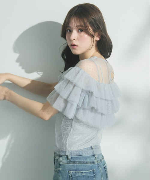 Olu.（オルドット）の「フロッキードットフリルトップス（シャツ/ブラウス・レディース・ブラック/ブルーグレー/ホワイト・FREE）」の4枚目の写真