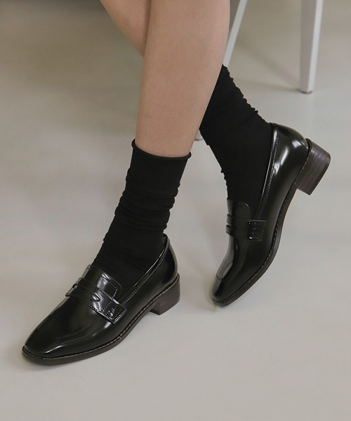 SAPPUN(サプン)の「Mcleary リアルウッドヒール ペニーローファー (3.5cm)(ローファー・レディース・ブラック/クリアブラック・23.5cm/24.0cm/24.5cm/23.0cm/25.0cm)」の1枚目の写真