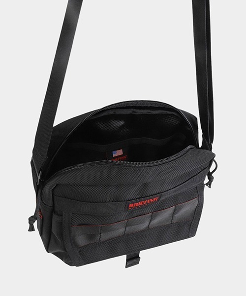 BRIEFING（ブリーフィング）の「BRIEFING / ブリーフィング : MAG SHOULDER S : BRA243L38[MUS]（ショルダーバッグ・メンズ・ブラック・FREE）」の3枚目の写真