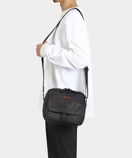 BRIEFING（ブリーフィング）の「BRIEFING / ブリーフィング : MAG SHOULDER S : BRA243L38[MUS]（ショルダーバッグ・メンズ・ブラック・FREE）」の2枚目の写真