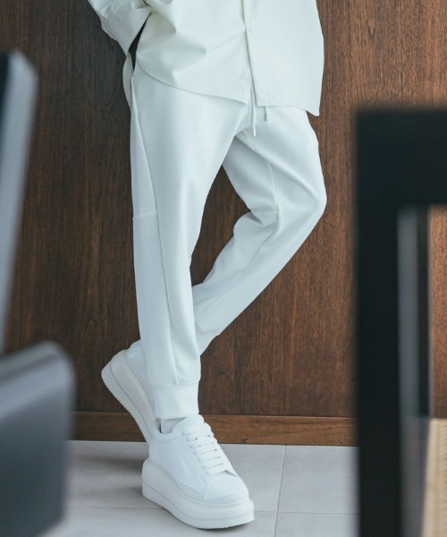 SISE(シセ)の「SISE PONCH SWEAT PANTS(その他パンツ・メンズ・ブラック/ホワイト・MEDIUM/SMALL)」の2枚目の写真