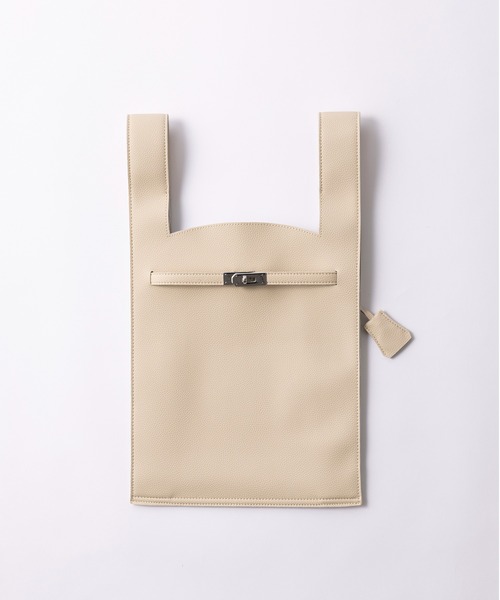 MAISON BREEZE（メゾンブリーズ）の「【MAISON BREEZE】シボレザー キーリング付き 金具ベルトマーケットバッグ（トートバッグ・レディース・ブラウン/ブラック/アイボリー・FREE）」の4枚目の写真