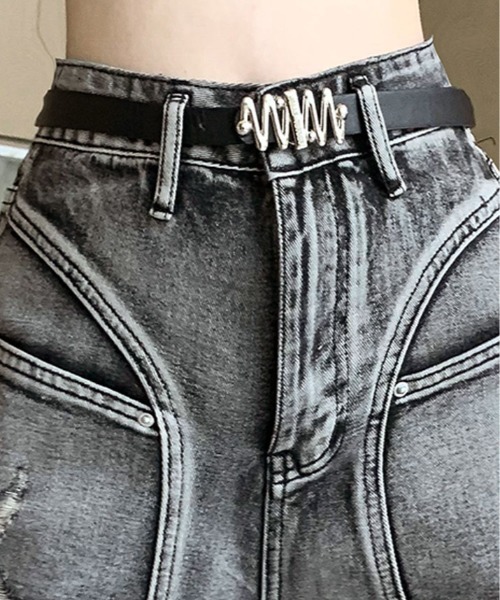 kirakiraShop(キラキラショップ)の「ベルト付き ダメージ デニム ショートパンツ(デニムパンツ・レディース・ブラック・S/M/L)」の15枚目の写真