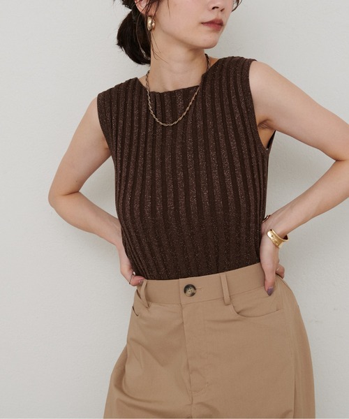 LARUTA（ラルータ）の「【LARUTA】［Web限定］ラメ入りボートネックニット（ニット/セーター・レディース・ブラウン/モカ/ネイビー/ベージュ・MEDIUM）」の2枚目の写真