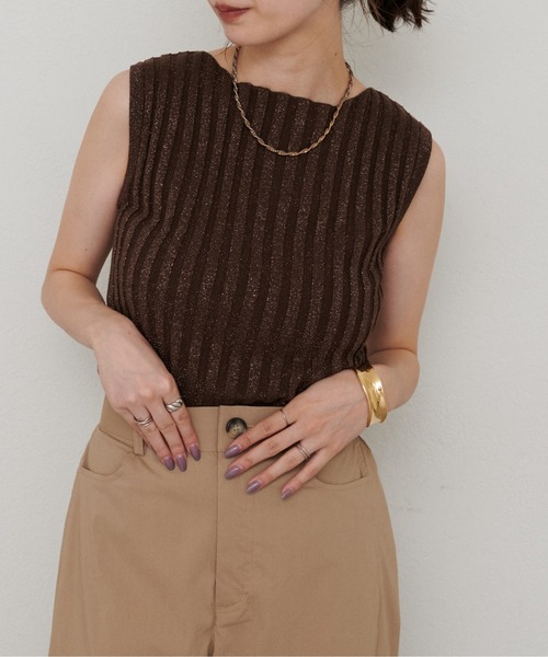 LARUTA（ラルータ）の「【LARUTA】［Web限定］ラメ入りボートネックニット（ニット/セーター・レディース・ブラウン/モカ/ネイビー/ベージュ・MEDIUM）」の5枚目の写真