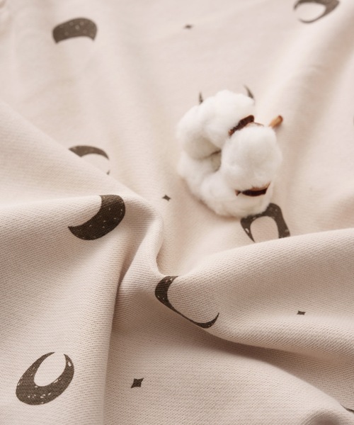 PUPPAPUPO（プッパプーポ）の「ビッグプリント スウェット トレーナー（スウェット・キッズ・ベージュ/チャコール/ブルー/アイボリー・80/90/100/110）」の10枚目の写真