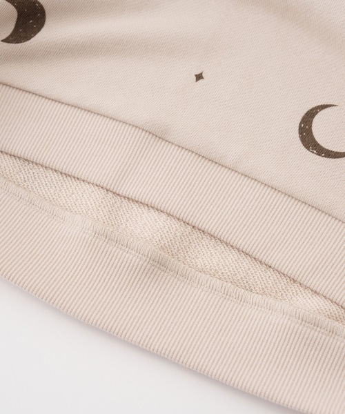 PUPPAPUPO（プッパプーポ）の「ビッグプリント スウェット トレーナー（スウェット・キッズ・ベージュ/チャコール/ブルー/アイボリー・80/90/100/110）」の5枚目の写真