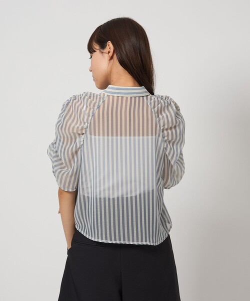 EMMEL REFINES（エメルリファインズ）の「＜EMMEL REFINES＞EM シアーストライプ ソデギャザー ブラウス（シャツ/ブラウス・レディース・ライトグレー/ライトブルー・FREE）」の3枚目の写真