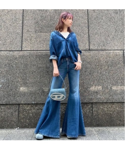 DIESEL（ディーゼル）の「ウィメンズ デニムシャツ DE-PRISS（シャツ/ブラウス・レディース・インディゴブルー・MEDIUM/LARGE/SMALL/X-SMALL）」の4枚目の写真