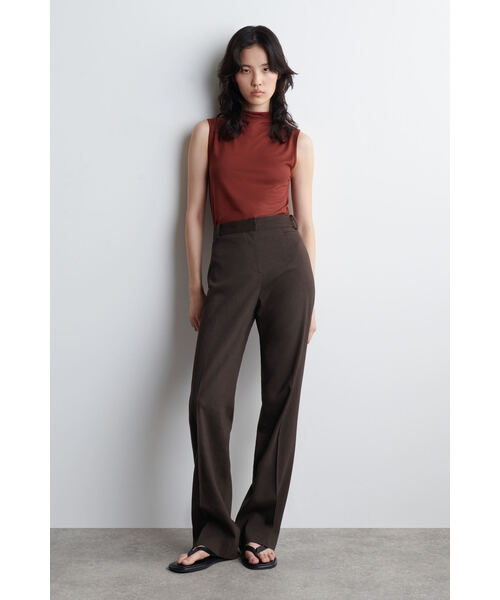 COS（コス）の「ドレープタートルネックタンクトップ（タンクトップ・レディース・ダークブラウン/レッド・L/XS/S/M）」の3枚目の写真