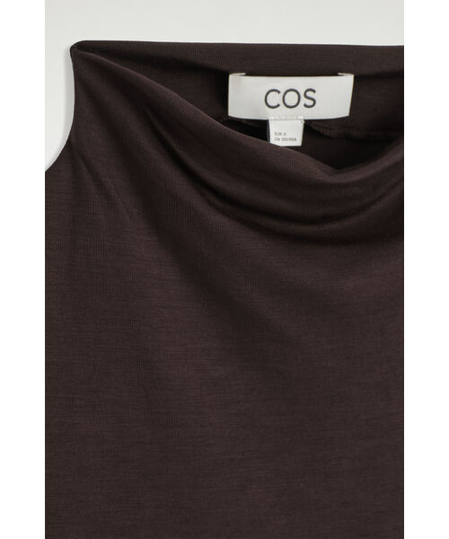 COS（コス）の「ドレープタートルネックタンクトップ（タンクトップ・レディース・ダークブラウン/レッド・L/XS/S/M）」の13枚目の写真