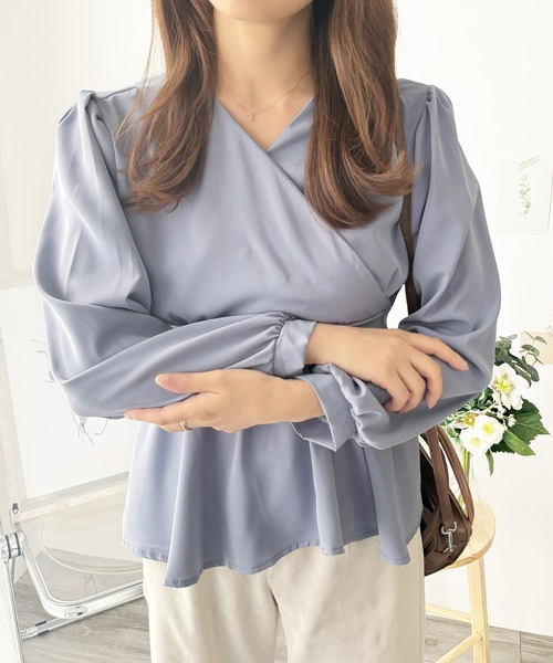 Dewlily(デューリリー)の「甘すぎずきれいめコーデにも◎ カシュクール風リボンフレアブラウス(シャツ/ブラウス・レディース・ブルー/ピンク/ホワイト・XL/S/M/L)」の11枚目の写真