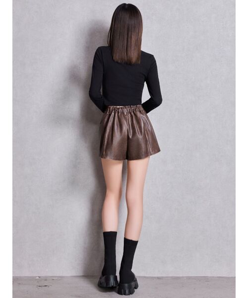 GYDA(ジェイダ)の「Felicity MIX material patchトップス(Tシャツ/カットソー・レディース・オフホワイト/ブラック・FREE)」の3枚目の写真