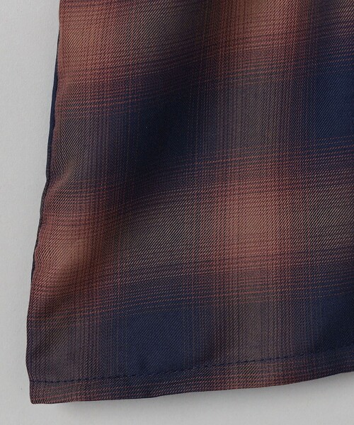 coen（コーエン）の「シアーオンブレチェックギャザーキャミソール（キャミソール・レディース・ネイビー/オフホワイト/ブラウン・FREE）」の14枚目の写真