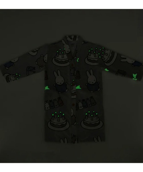 Miffy（ ミッフィー）の「Dick Bruna ﾌｧﾆｰﾙｰﾑｶﾞｳﾝ PARTY HEMI（ガウン/バスローブ・レディース・マルチ・FREE）」の3枚目の写真