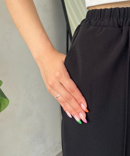 prose verse（プロズヴェール）の「サイドスリットピンタックイージーパンツ（その他パンツ・レディース・ブラック・PL/PM/LARGE/MEDIUM/TL/TM）」の22枚目の写真