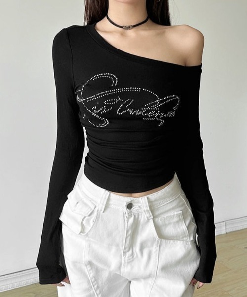 lilful(リルフル)の「サイドギャザーワンショルラインストーンロゴロンT(Tシャツ/カットソー・レディース・ブラック/ホワイト/グレー/レッド・F)」の9枚目の写真