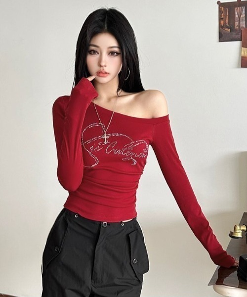 lilful(リルフル)の「サイドギャザーワンショルラインストーンロゴロンT(Tシャツ/カットソー・レディース・ブラック/ホワイト/グレー/レッド・F)」の20枚目の写真