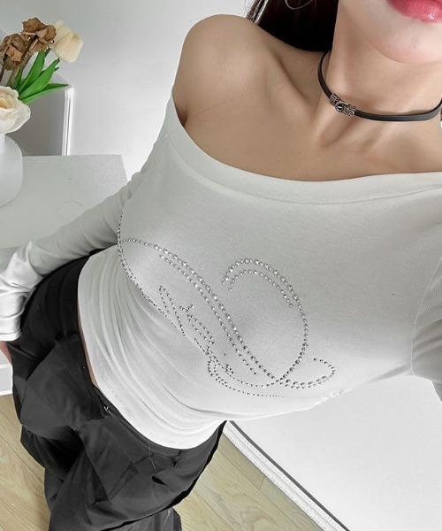 lilful(リルフル)の「サイドギャザーワンショルラインストーンロゴロンT(Tシャツ/カットソー・レディース・ブラック/ホワイト/グレー/レッド・F)」の5枚目の写真