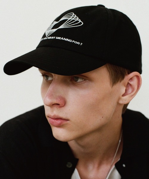 WYM LIDNM(ウィム バイ リドム)の「ECHO LOOP CAP / WAVE LOGO CAP(キャップ・メンズ・ブラック系2/ブラック系1・FREE)」の1枚目の写真