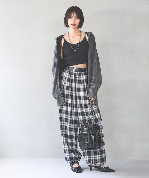 PAGEBOY（ページボーイ）の「イージーグランパンツ 【ドロスト＆ワイドの２WAY仕様】（スウェットパンツ・レディース・ブラック/ブラウン・FREE）」の5枚目の写真