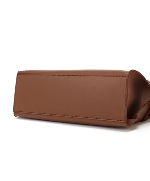 NATURAL BEAUTY BASIC(ナチュラルビューティーベーシック)の「◇ロングハンドルクラムトートバッグ(トートバッグ・レディース・キャメル/ブラック・フリ-)」の12枚目の写真