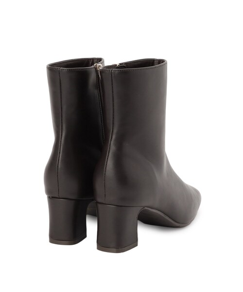 grove(グローブ)の「アーモンドトゥヒールブーツ(ブーツ・レディース・ブラック/ベージュ/ダークブラウン・M/L/S)」の7枚目の写真