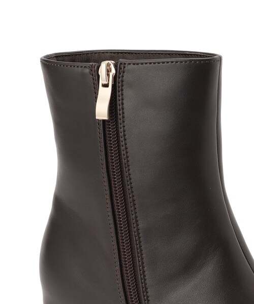 grove(グローブ)の「アーモンドトゥヒールブーツ(ブーツ・レディース・ブラック/ベージュ/ダークブラウン・M/L/S)」の10枚目の写真