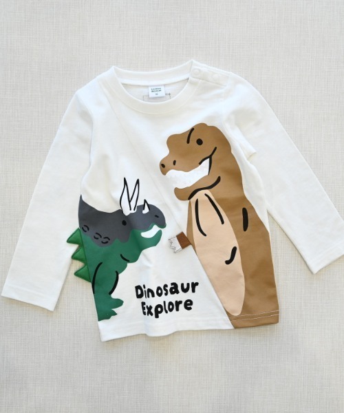 CHEEK ROOM(チークルーム)の「CHEEK ROOM/チークルーム 恐竜 ロングTシャツ(Tシャツ/カットソー・キッズ・オフホワイト/アイボリー/ブラック・80cm/90cm/100cm/110cm/120cm/130cm)」の1枚目の写真