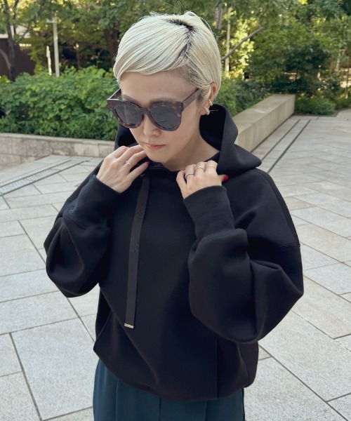 JENNE(ジェンヌ)の「日本製リラックスフーディー(その他トップス・レディース・グレー/アイボリー/ブラック/ネイビー・SMALL/MEDIUM/LARGE)」の12枚目の写真