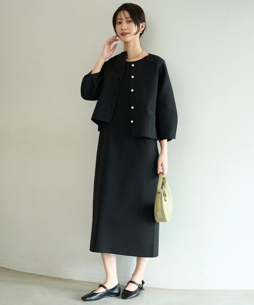 UNFILO（アンフィーロ）の「BEAUTY FORM KNIT スリーブレス ワンピース（ワンピース・レディース・ネイビー系/ベージュ系/ブラック系・SMALL/MEDIUM）」の2枚目の写真