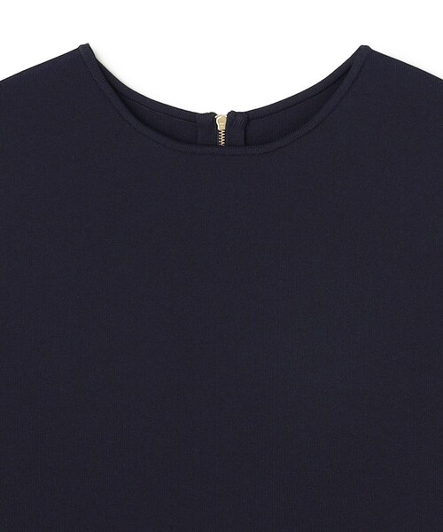 UNFILO（アンフィーロ）の「BEAUTY FORM KNIT スリーブレス ワンピース（ワンピース・レディース・ネイビー系/ベージュ系/ブラック系・SMALL/MEDIUM）」の10枚目の写真