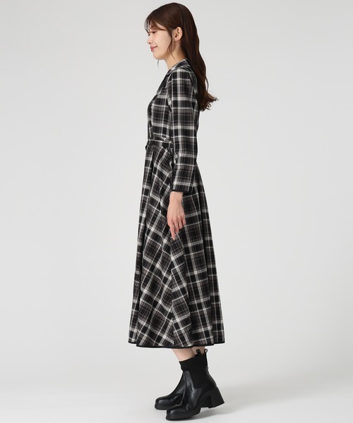 MISCH MASCH(ミッシュマッシュ)の「テーラー襟配色ワンピース(ワンピース・レディース・ブラック/グリーン/グレー・S/M)」の14枚目の写真