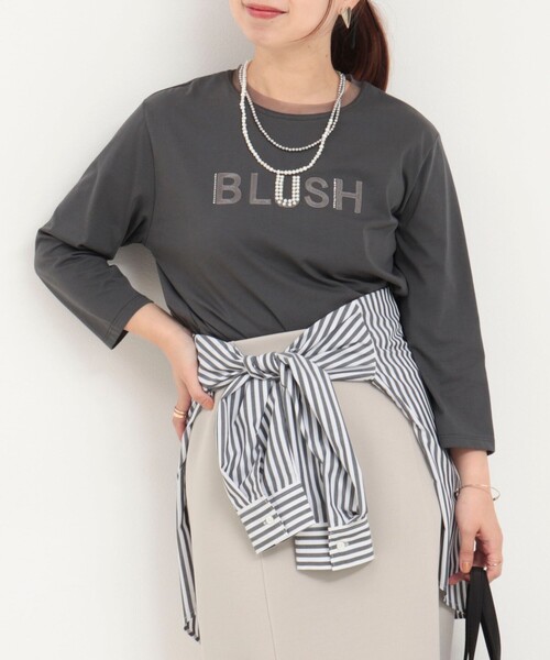MICO COULIER(ミコクリエ)の「BLUSHパール+ラインストーン チュールネックラインTシャツ(Tシャツ/カットソー・レディース・チャコールグレー/ブラック/モカ・38)」の3枚目の写真