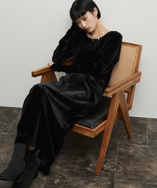 Shelly island（シェリーアイランド）の「ベロアロングワンピース（ワンピース・レディース・ブラック/ブラウン/グレー・FREE）」の7枚目の写真