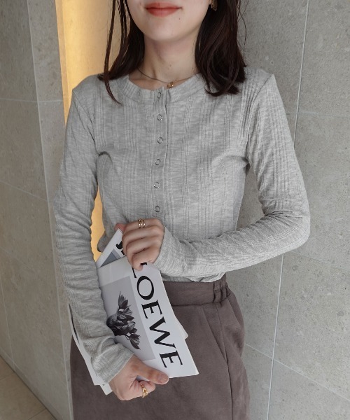 CORNERS(コーナーズ)の「ヘンリーネックスリムフィットロンT(Tシャツ/カットソー・レディース・ブラック/ホワイト/グレー・M)」の3枚目の写真