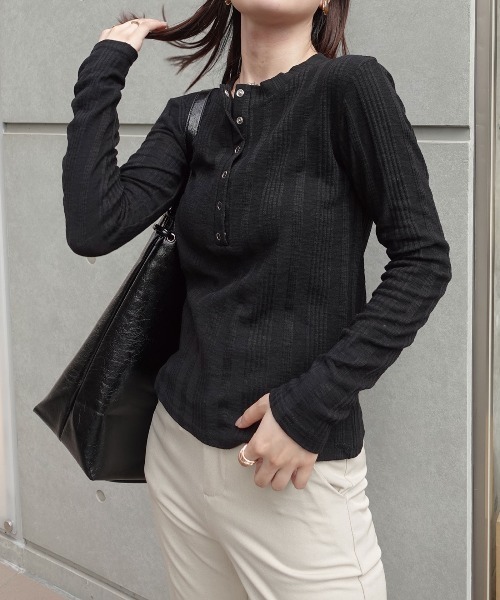CORNERS(コーナーズ)の「ヘンリーネックスリムフィットロンT(Tシャツ/カットソー・レディース・ブラック/ホワイト/グレー・M)」の16枚目の写真