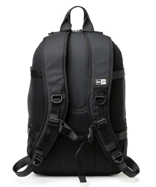 NEW ERA（ニューエラ）の「NEW ERA/ニューエラ バックパック キャリアパック 35L ライトウェイト プリントロゴ  14521350（バックパック/リュック・メンズ・ブラック・FREE）」の3枚目の写真