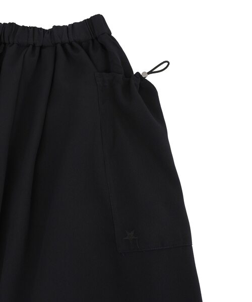CONVERSE TOKYO(コンバーストウキョウ)の「POCKET BALLOON SILHOUETTE SKIRT(スカート・レディース・ブラウン/ブラック/ネイビー・FREE)」の7枚目の写真