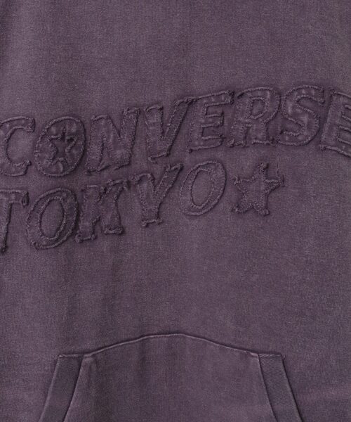 CONVERSE TOKYO(コンバーストウキョウ)の「PATCHWORK LOGO HOODIE(パーカー・レディース・パープル/ボルドー/ブラック・SMALL/MEDIUM)」の12枚目の写真
