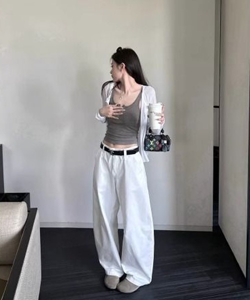 MEMECLE（メメクル）の「【 MEMECLE / メメクル 】シンプル フリル クルーネックカーディガン（カーディガン/ボレロ・レディース・ネイビー/ホワイト/グレー・SMALL/MEDIUM）」の8枚目の写真