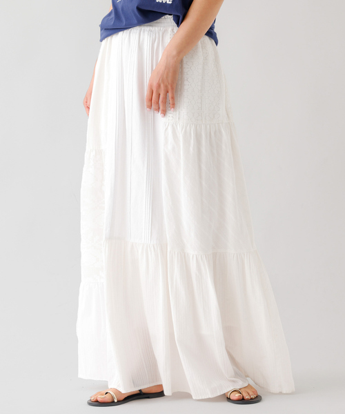 Rouge vif la cle（ルージュヴィフラクレ）の「【nap / ナップ】Textured Detail Skirt / テキスタイルディテール ティアードスカート【WEB限定】（スカート・レディース・ホワイト/ネイビー・フリー）」の2枚目の写真
