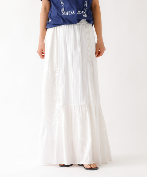 Rouge vif la cle（ルージュヴィフラクレ）の「【nap / ナップ】Textured Detail Skirt / テキスタイルディテール ティアードスカート【WEB限定】（スカート・レディース・ホワイト/ネイビー・フリー）」の4枚目の写真