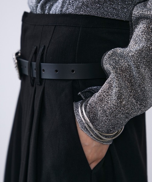 MONOe(モノエ)の「ビンテージペイズリー柄ダブルタックワイドパンツ(その他パンツ・レディース・ブラック/グレー・L/M/S)」の8枚目の写真
