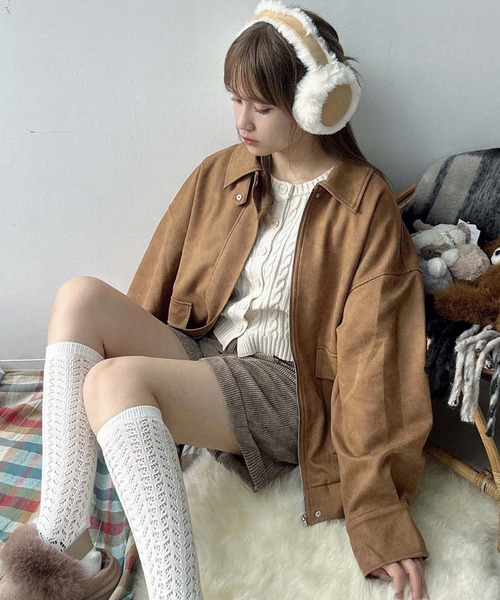 AS KNOW AS plus（アズノゥアズプラス）の「♪ダブルポケット付き　スウェード ゆったりシルエットブルゾン（ブルゾン・レディース・チャコールグレー/ブラウン/キャメル/グレイッシュベージュ・FREE）」の4枚目の写真