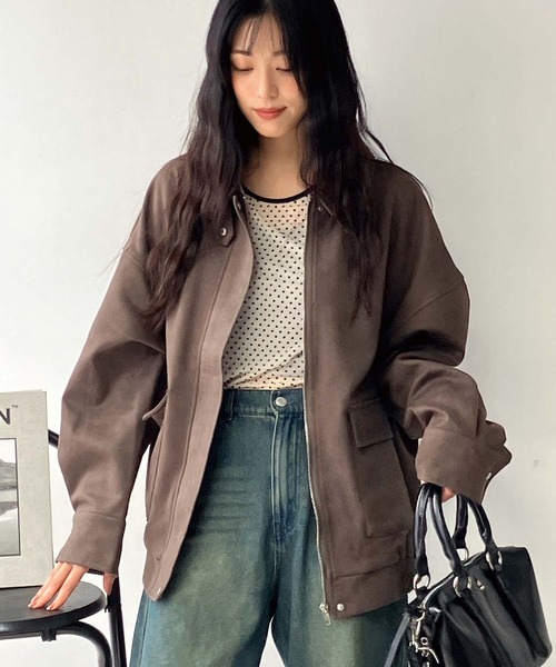 AS KNOW AS plus（アズノゥアズプラス）の「♪ダブルポケット付き　スウェード ゆったりシルエットブルゾン（ブルゾン・レディース・チャコールグレー/ブラウン/キャメル/グレイッシュベージュ・FREE）」の2枚目の写真