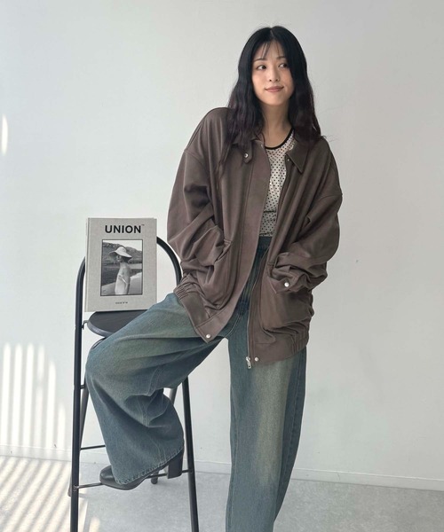 AS KNOW AS plus（アズノゥアズプラス）の「♪ダブルポケット付き　スウェード ゆったりシルエットブルゾン（ブルゾン・レディース・チャコールグレー/ブラウン/キャメル/グレイッシュベージュ・FREE）」の14枚目の写真