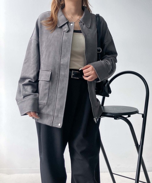 AS KNOW AS plus（アズノゥアズプラス）の「♪ダブルポケット付き　スウェード ゆったりシルエットブルゾン（ブルゾン・レディース・チャコールグレー/ブラウン/キャメル/グレイッシュベージュ・FREE）」の16枚目の写真